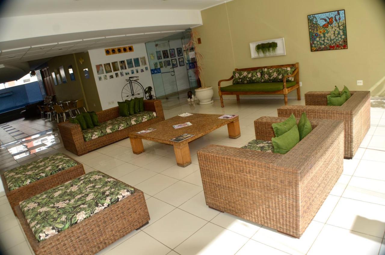 Constantino Hotel E Eventos Жуис-ди-Фора Экстерьер фото The lobby of the airport