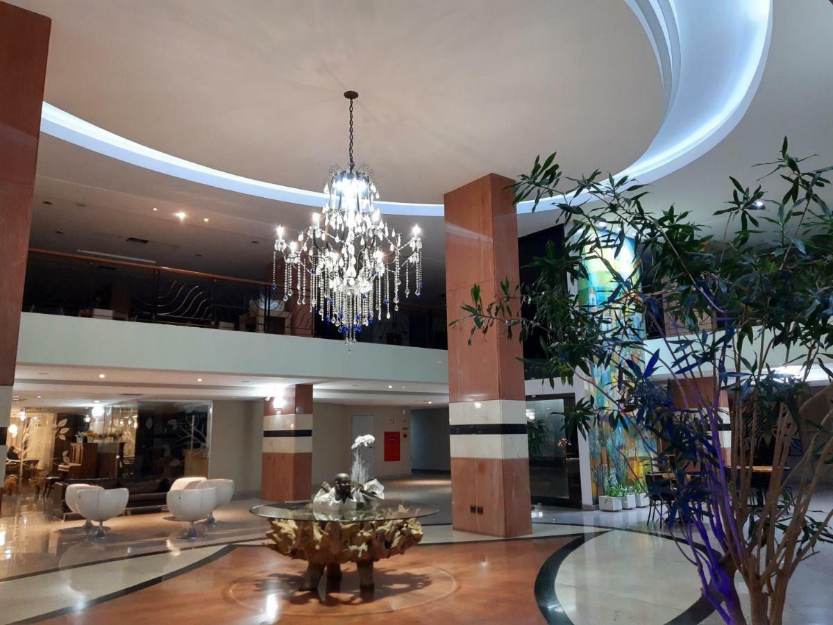 Constantino Hotel E Eventos Жуис-ди-Фора Экстерьер фото Lobby
